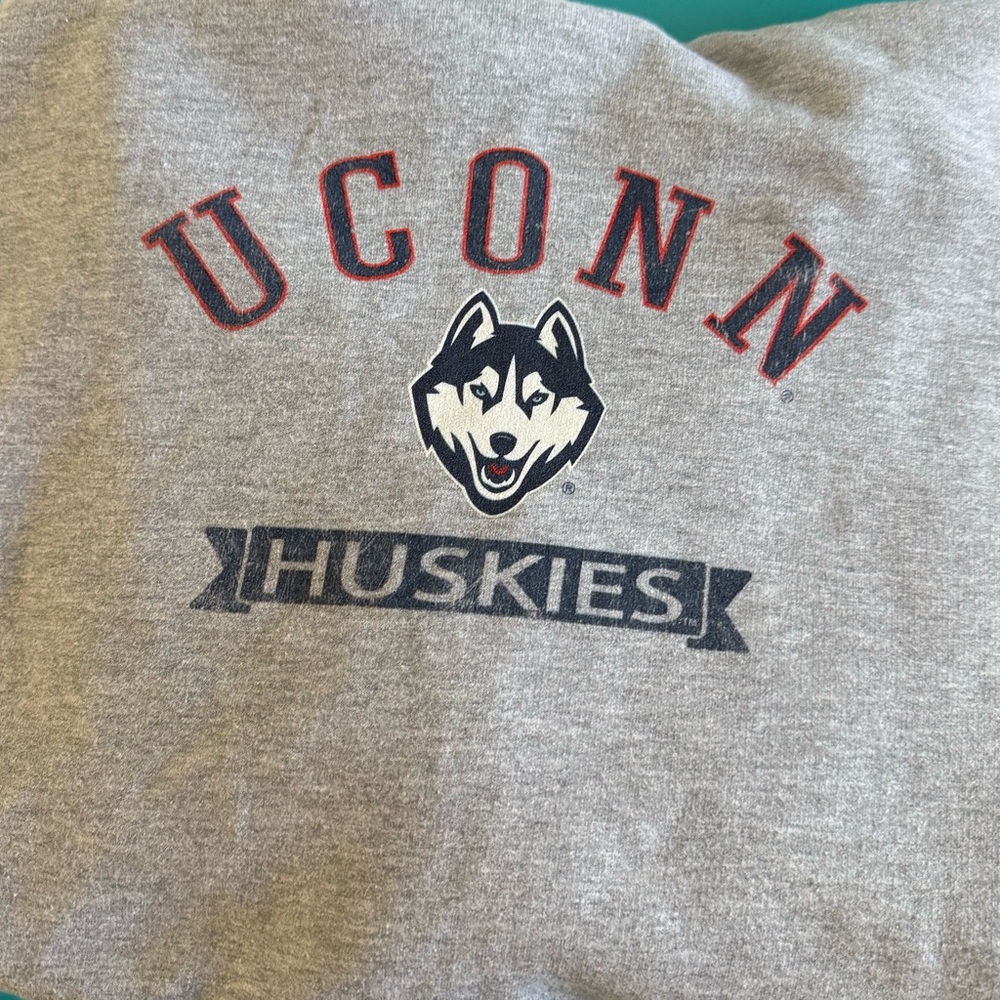 UConn Gray Sweatshirt